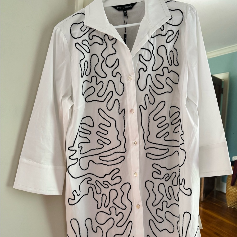 NWT Ming Wang White Shirt with Black Abstract Loop Stitching